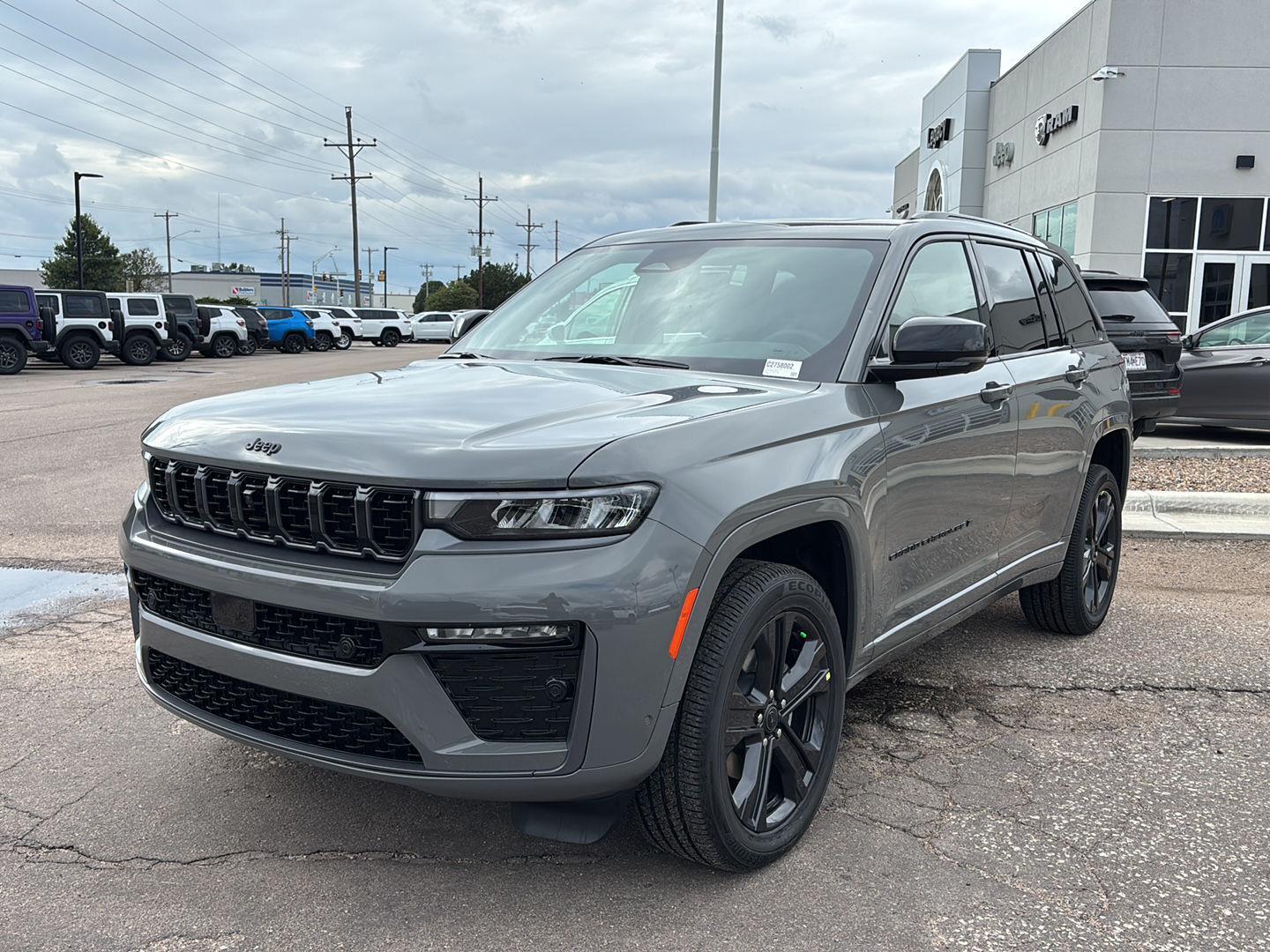 2027 Jeep Grand Cherokee Limited Reserve
