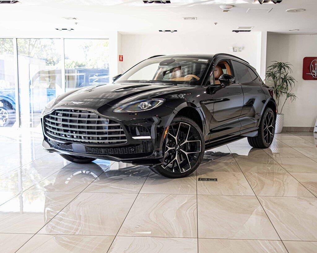 2026 Aston Martin DBX 707