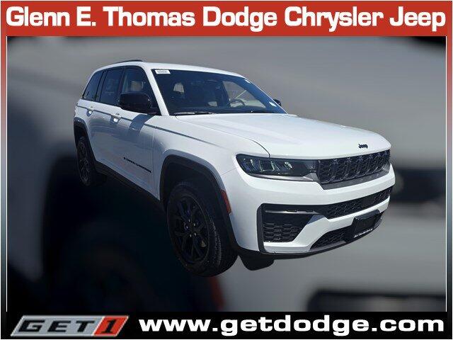 2026 Jeep Grand Cherokee Grand Cherokee Laredo Altitude 4x2