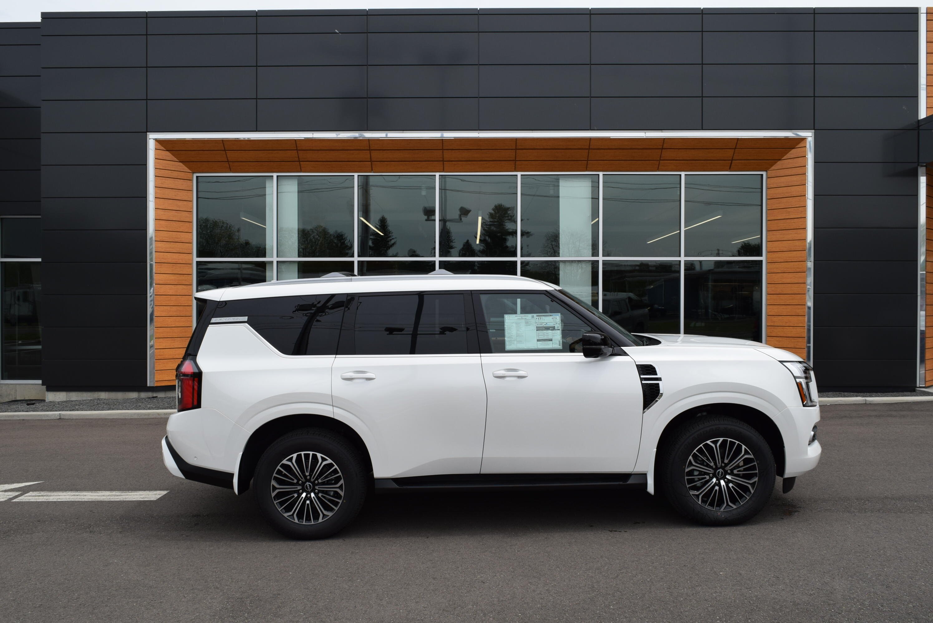 2026 Nissan Armada SL 4x4's photo