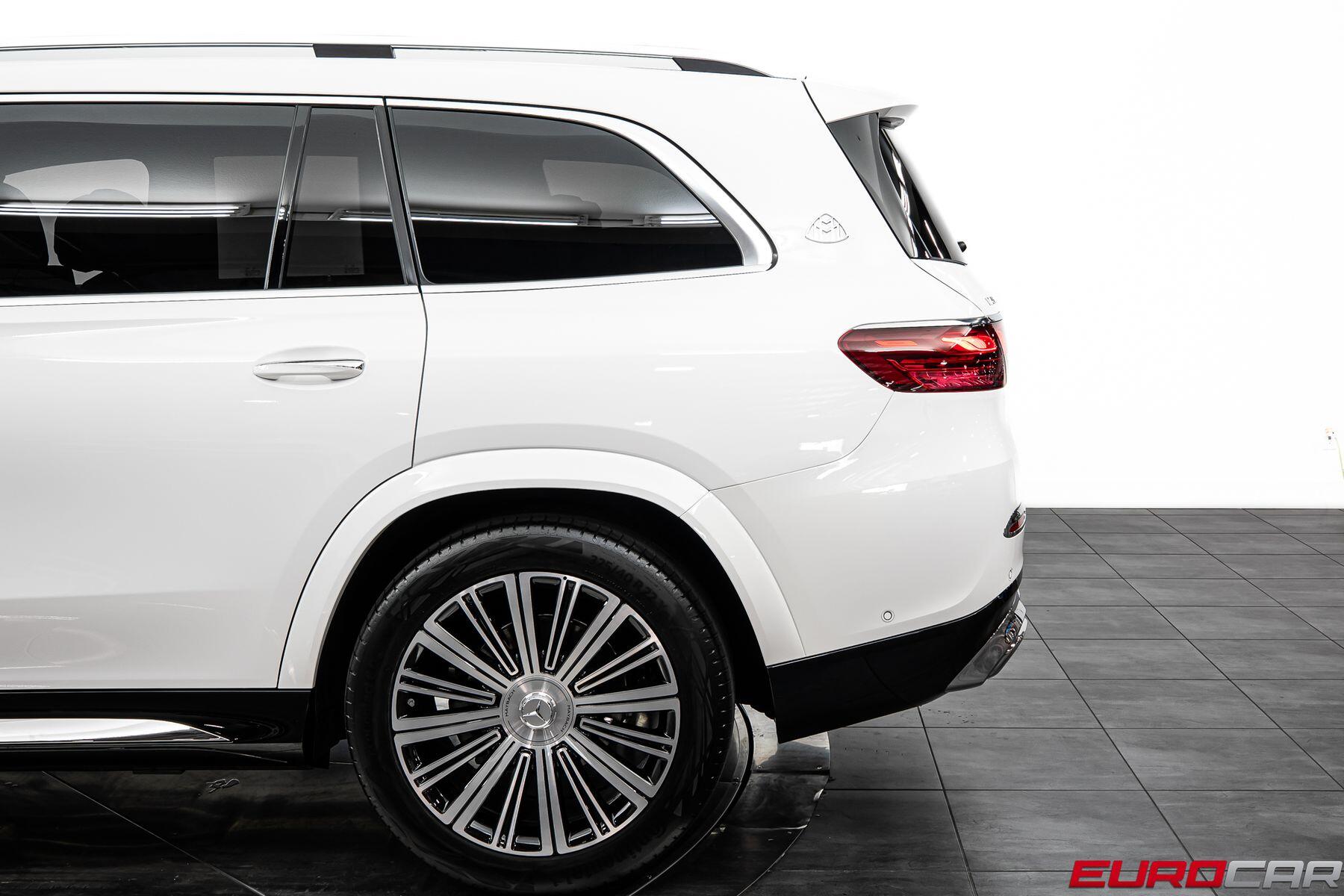 2026 Mercedes-Benz GLS Maybach 600 *5-SEAT CONFIGURATION*Image 17