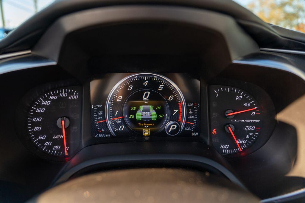 2019 Chevrolet Corvette 3LT photo 22