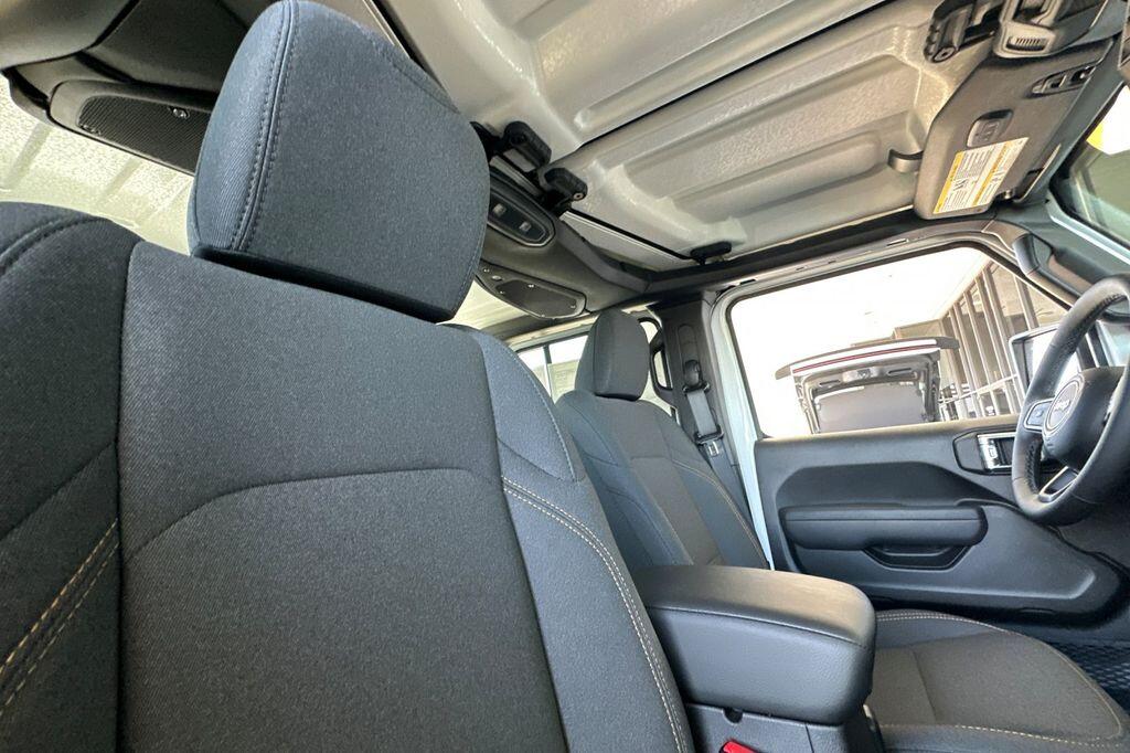 2025 Jeep Gladiator Sport S - Photo 12