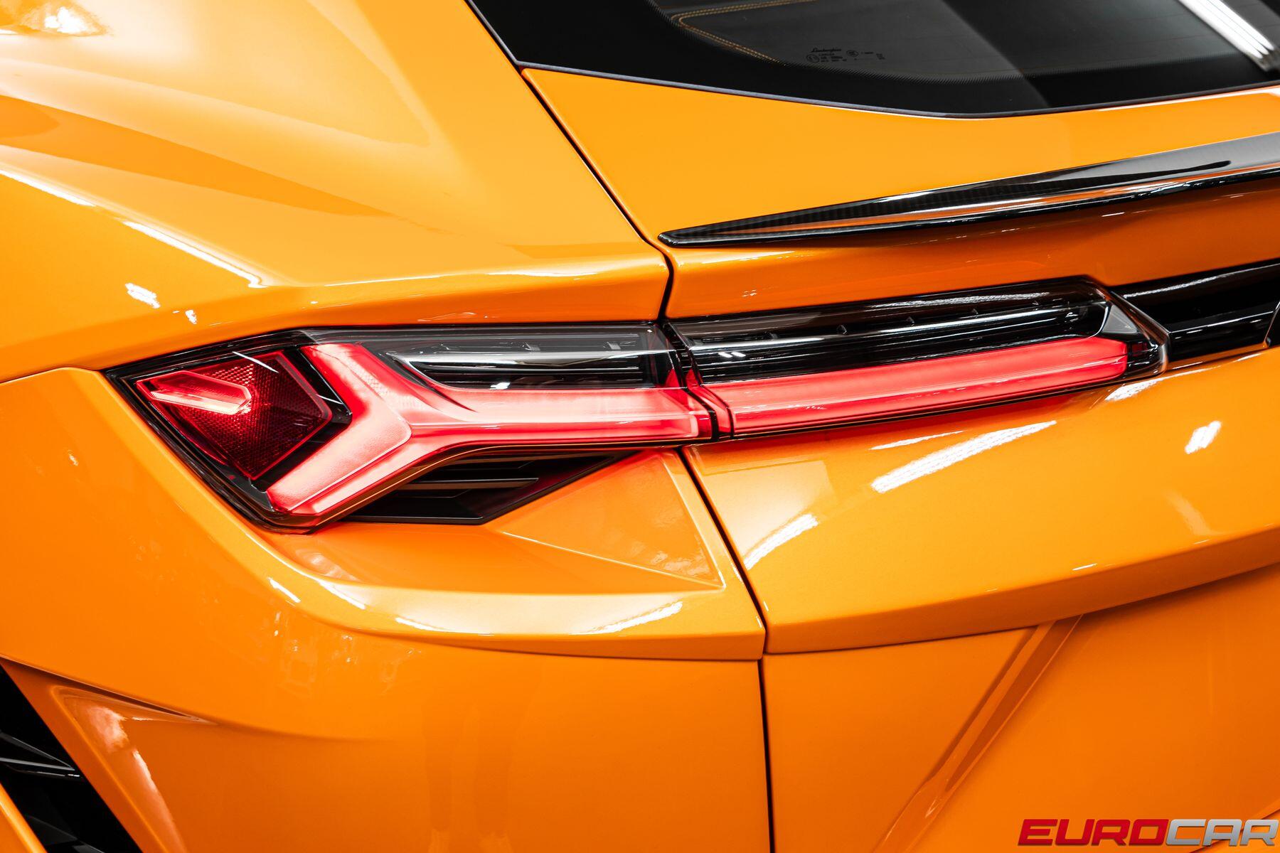 2024 Lamborghini Urus Performante *HUGE CARBON OPTIONS * PANORAMIC ROOF*Image 22