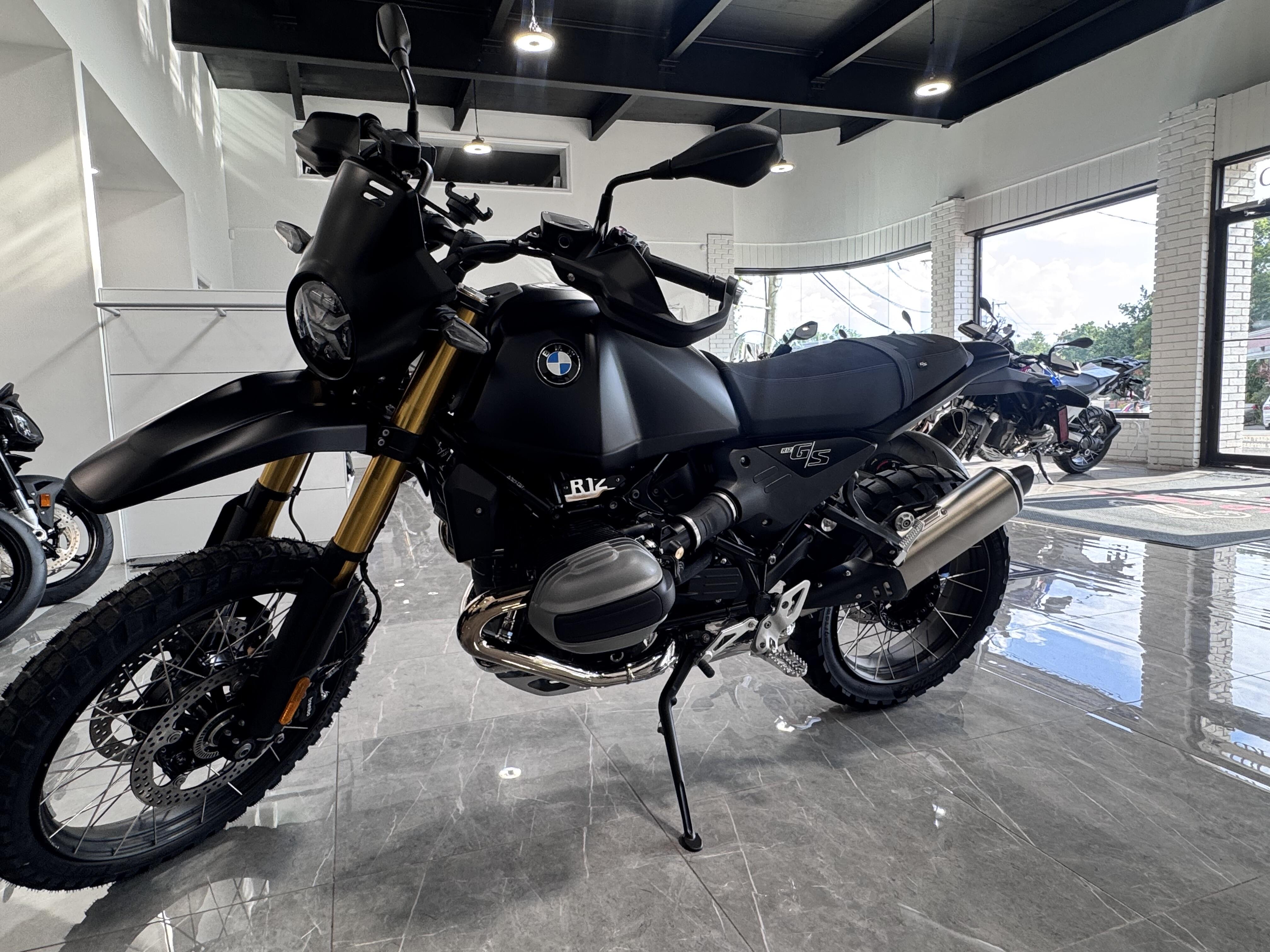 2026 BMW R 12 G&sol;S