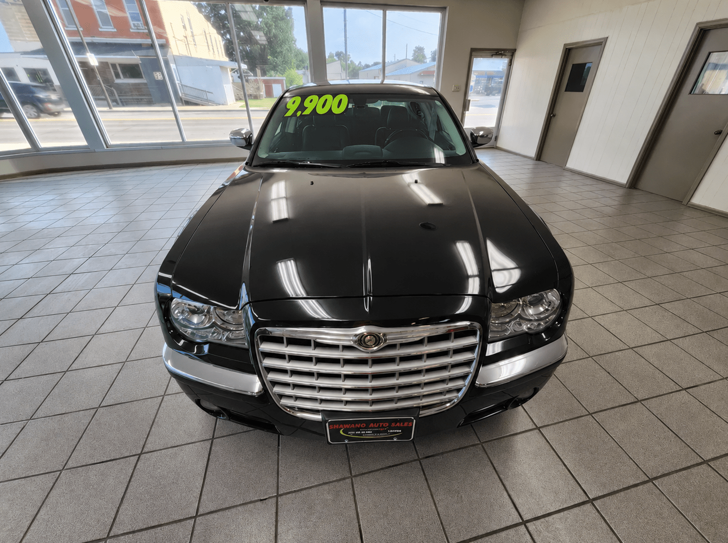 Used 2009 Chrysler 300 C with VIN 2C3KA63TX9H514773 for sale in Shawano, WI