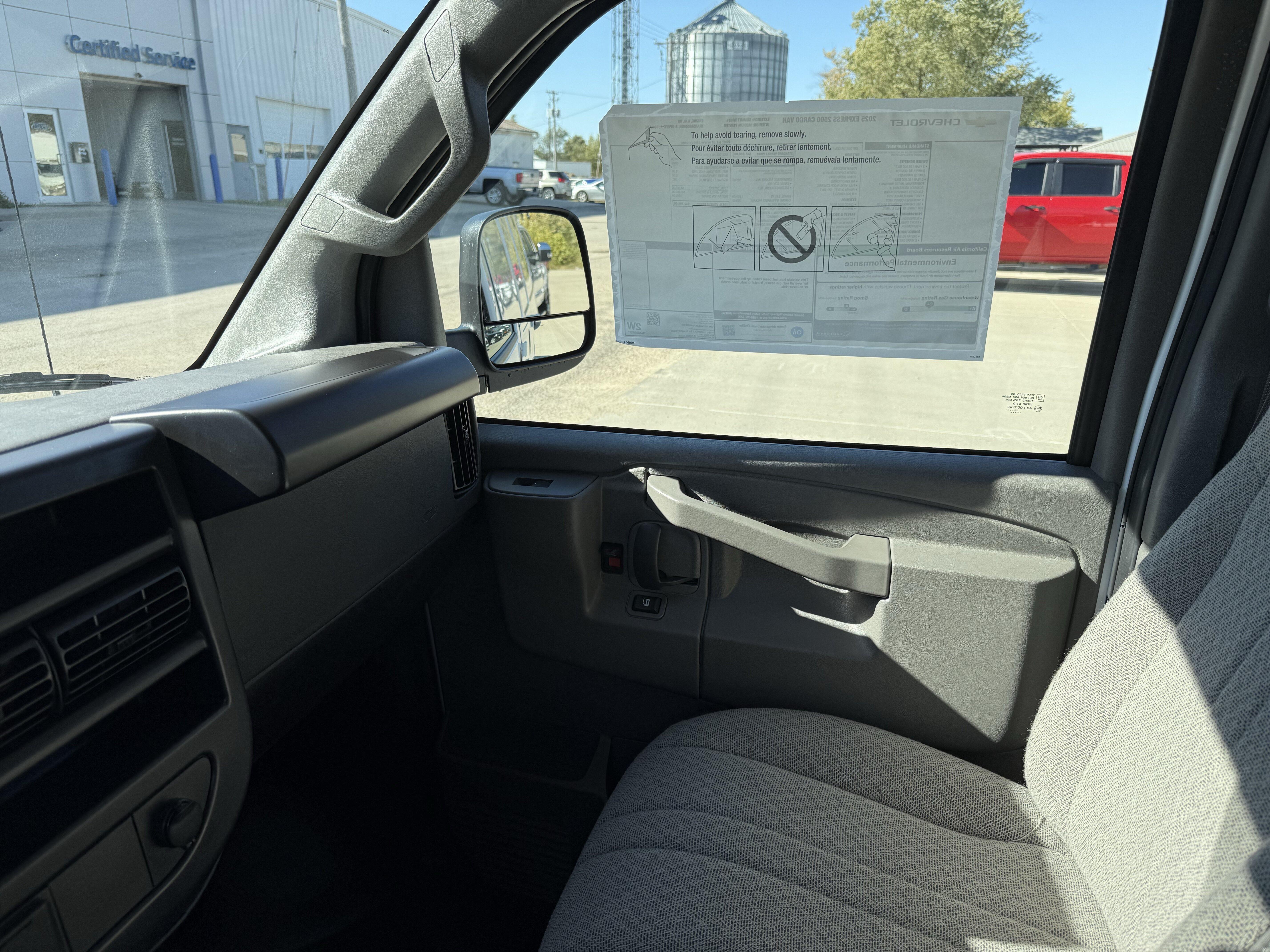 2025 Chevrolet Express Cargo Work Van - Photo 22