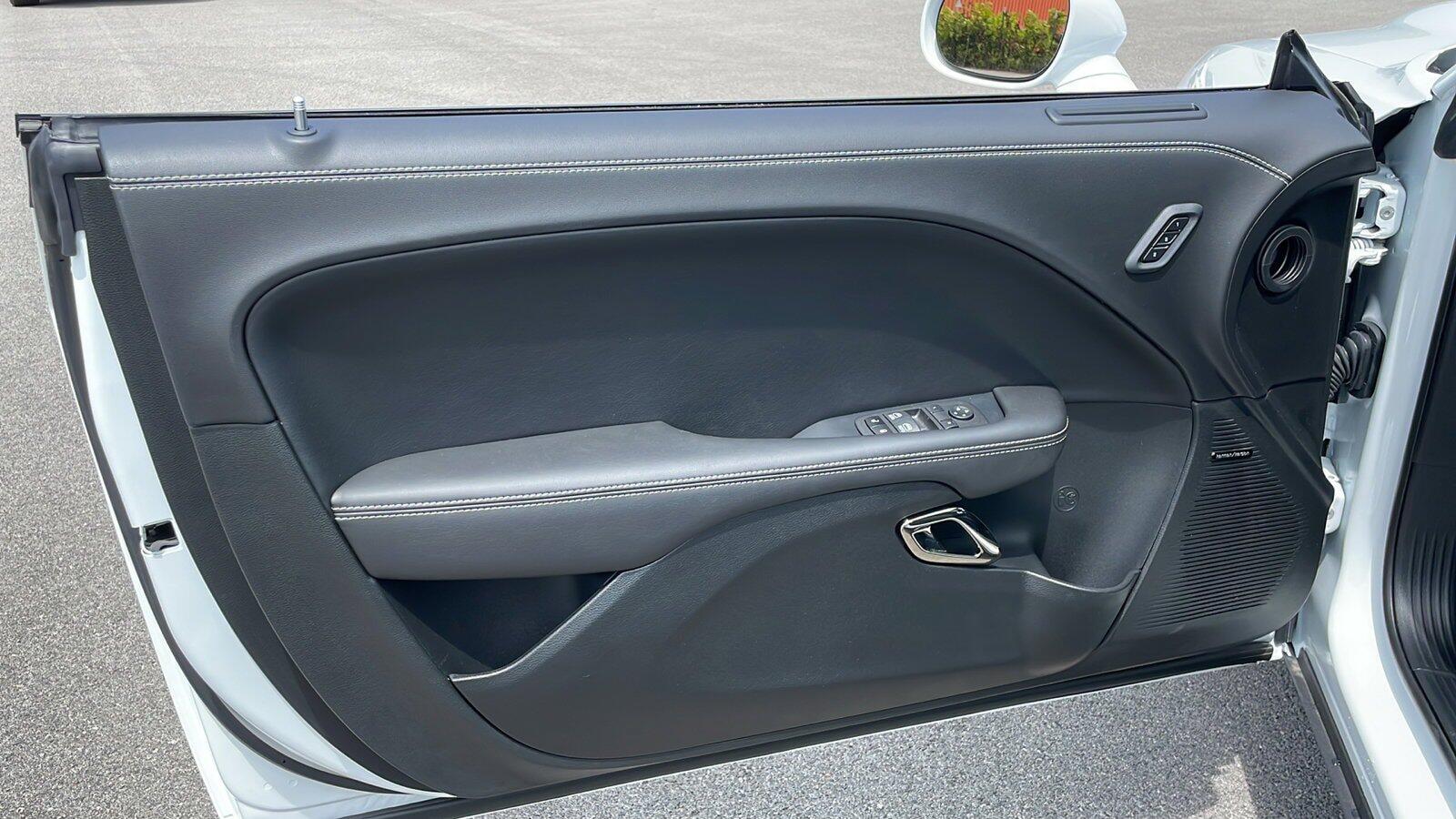 2023 Dodge Challenger SRT - Photo 10