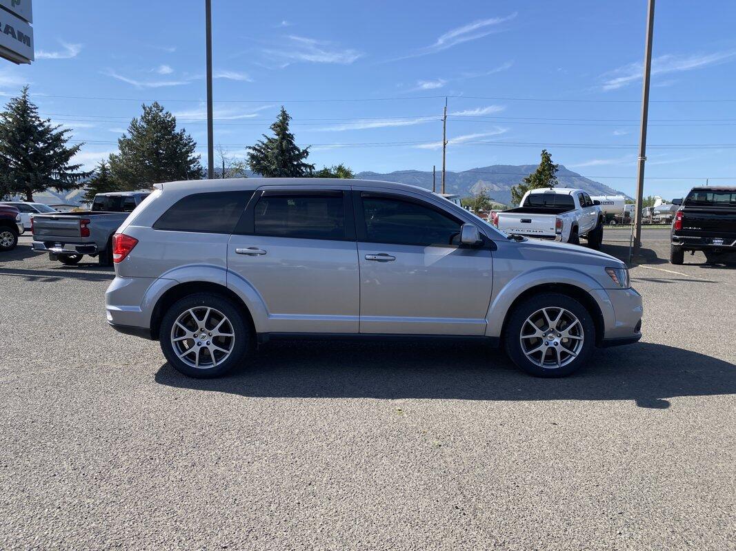 Used 2019 Dodge Journey GT with VIN 3C4PDDEG8KT745729 for sale in Island City, OR