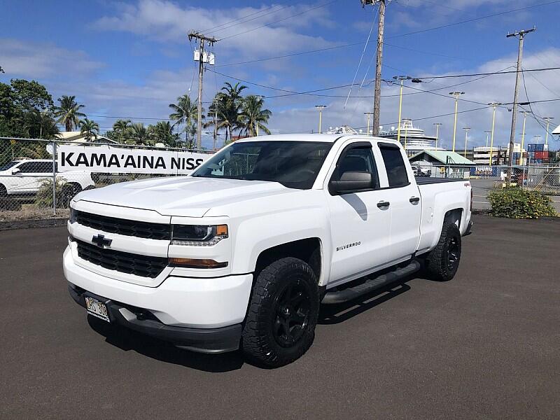 2017 Chevrolet Silverado 1500 4WD Double Cab Custom