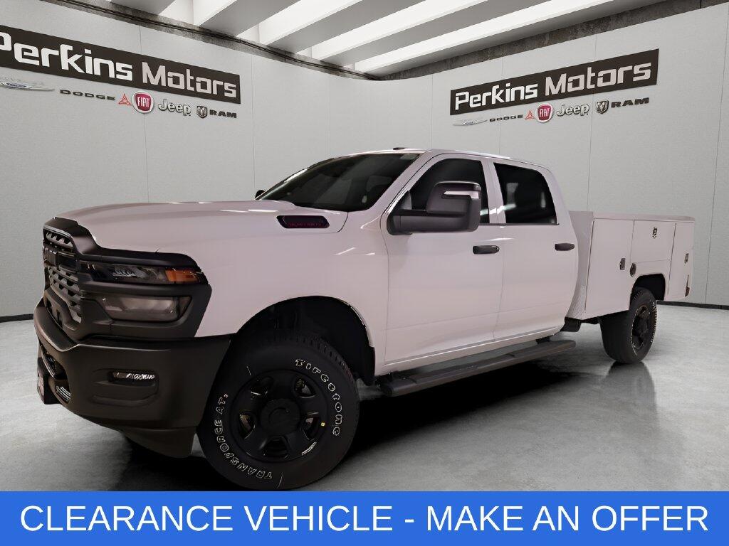 2026 RAM 2500 2500 Tradesman Crew Cab 4x4 8' Box