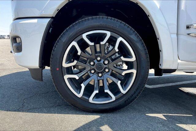 2026 RAM 1500 Limited - Photo 10