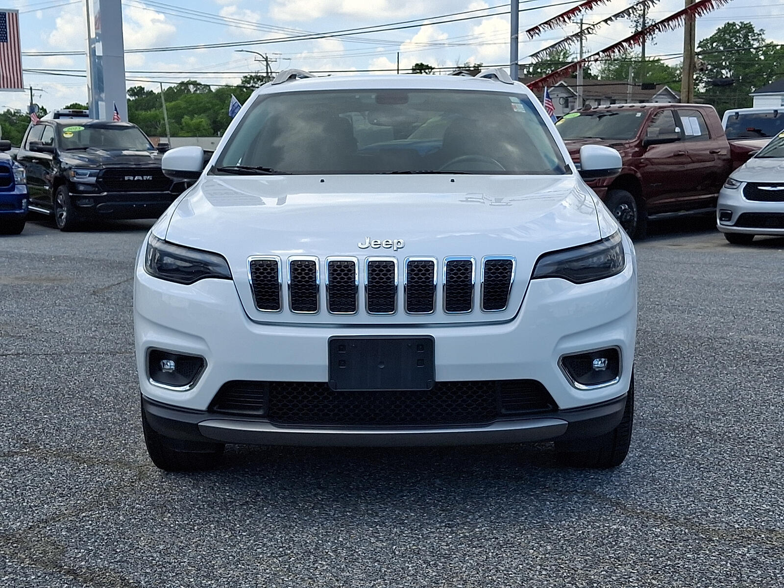Used 2019 Jeep Cherokee Limited with VIN 1C4PJMDN7KD355607 for sale in New Castle, DE