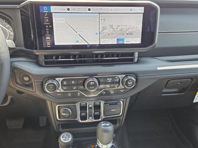2025 Jeep Wrangler 4-Door Sahara - Photo 9