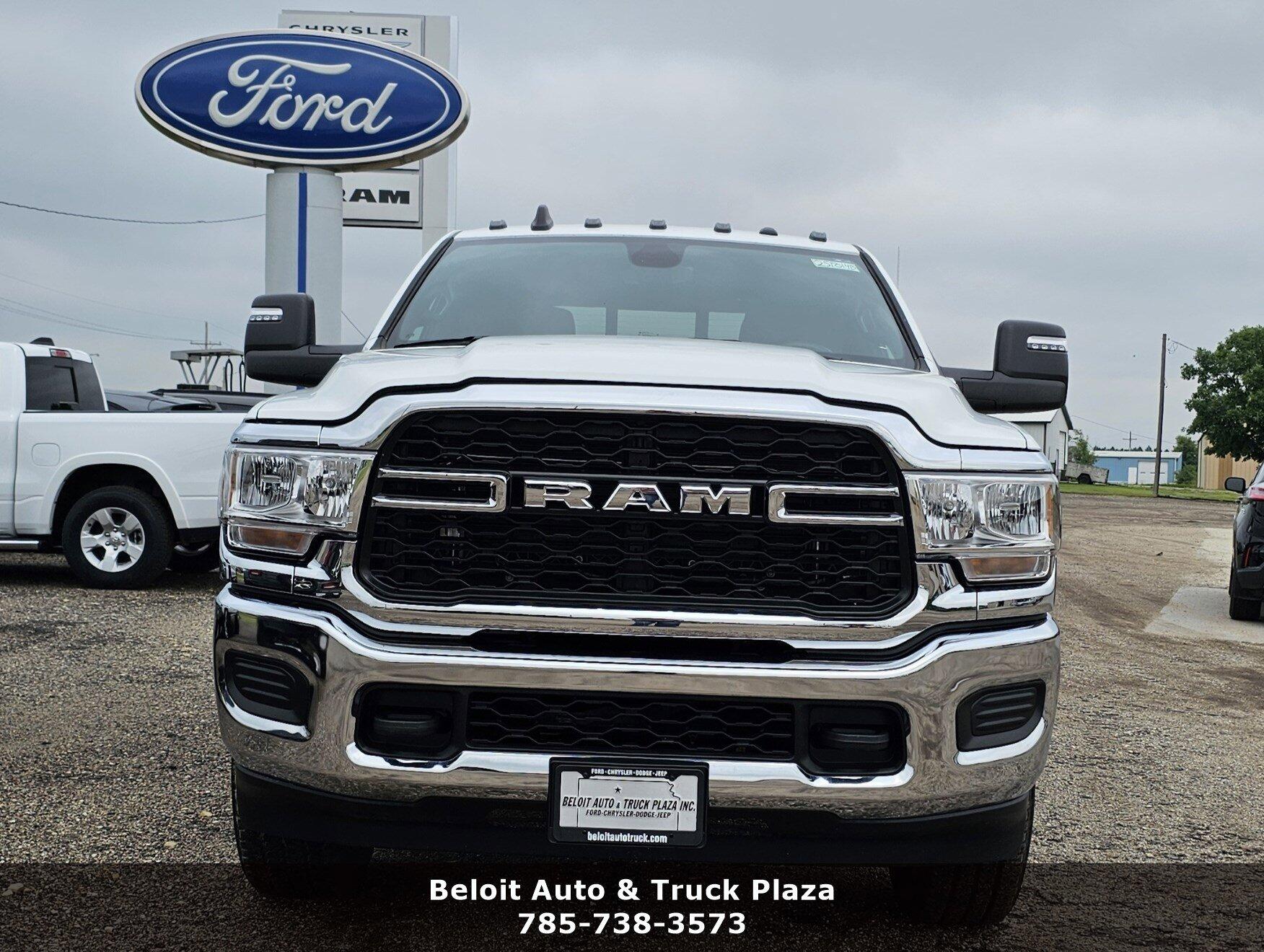 Used 2024 RAM Ram 2500 Pickup Tradesman with VIN 3C6UR5CJ4RG253864 for sale in Beloit, KS