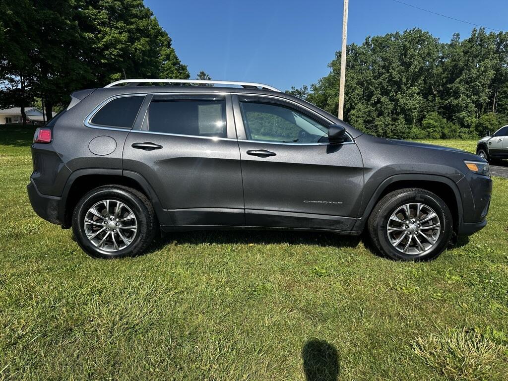 Used 2019 Jeep Cherokee Latitude Plus with VIN 1C4PJMLX6KD413533 for sale in Angola, IN