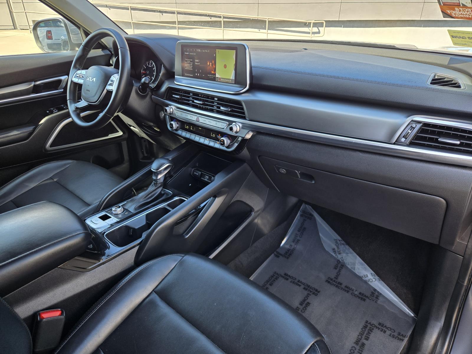 2022 Kia Telluride LX - Photo 32