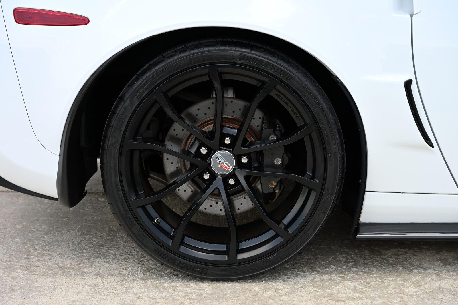 2013 Chevrolet Corvette 427 - Photo 21