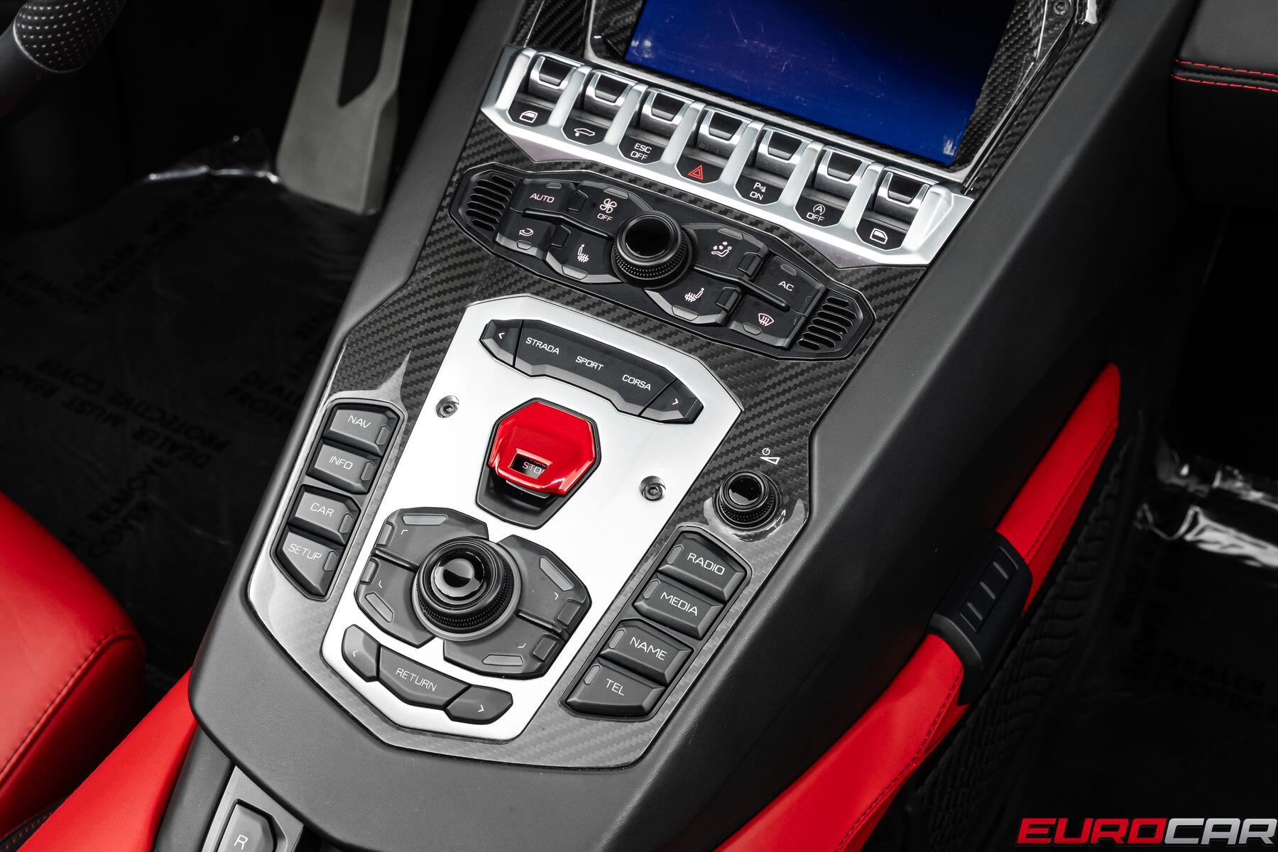 2015 Lamborghini Aventador Roadster LP 700 - 4 *HUGE CARBON OPTIONS * FRONT LIFT*Image 39