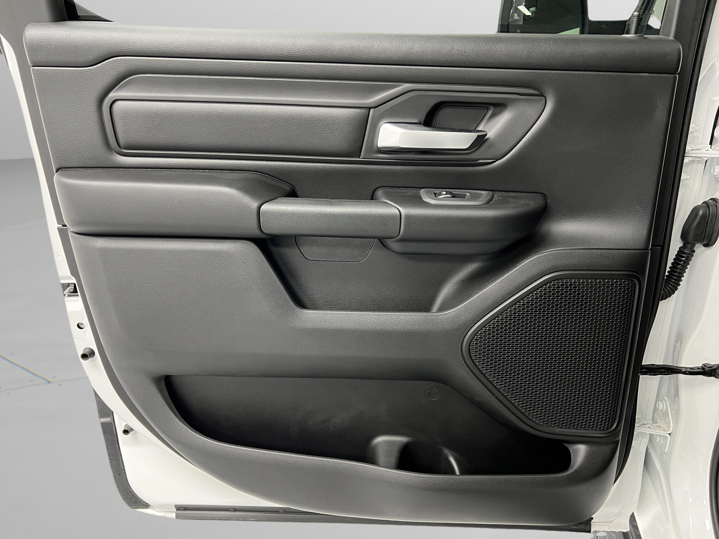 2026 RAM 1500 Express - Photo 28