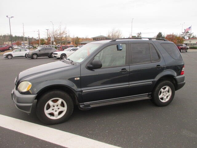 Used 1999 Mercedes-Benz M-Class ML320 with VIN 4JGAB54E8XA125099 for sale in Oak Harbor, WA