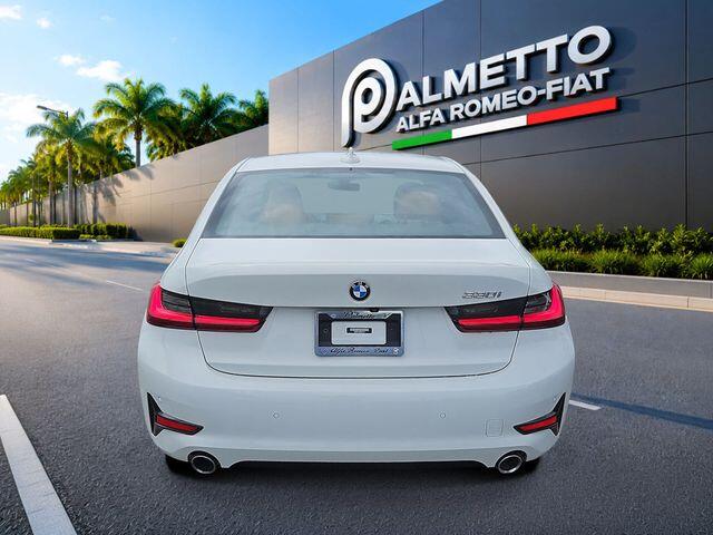 2022 BMW 3 Series 330i - Photo 6
