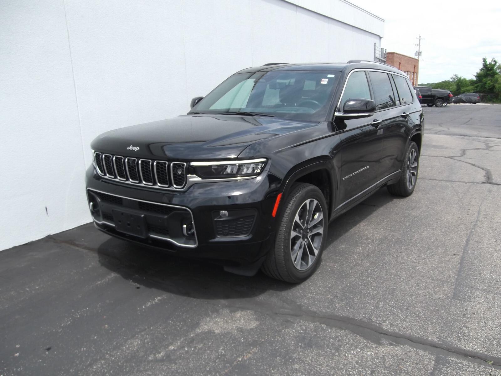 Used 2023 Jeep Grand Cherokee L Overland with VIN 1C4RJKDG2P8110163 for sale in Kansas City