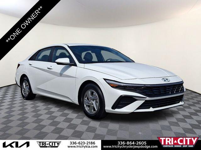 2025 Hyundai Elantra SE