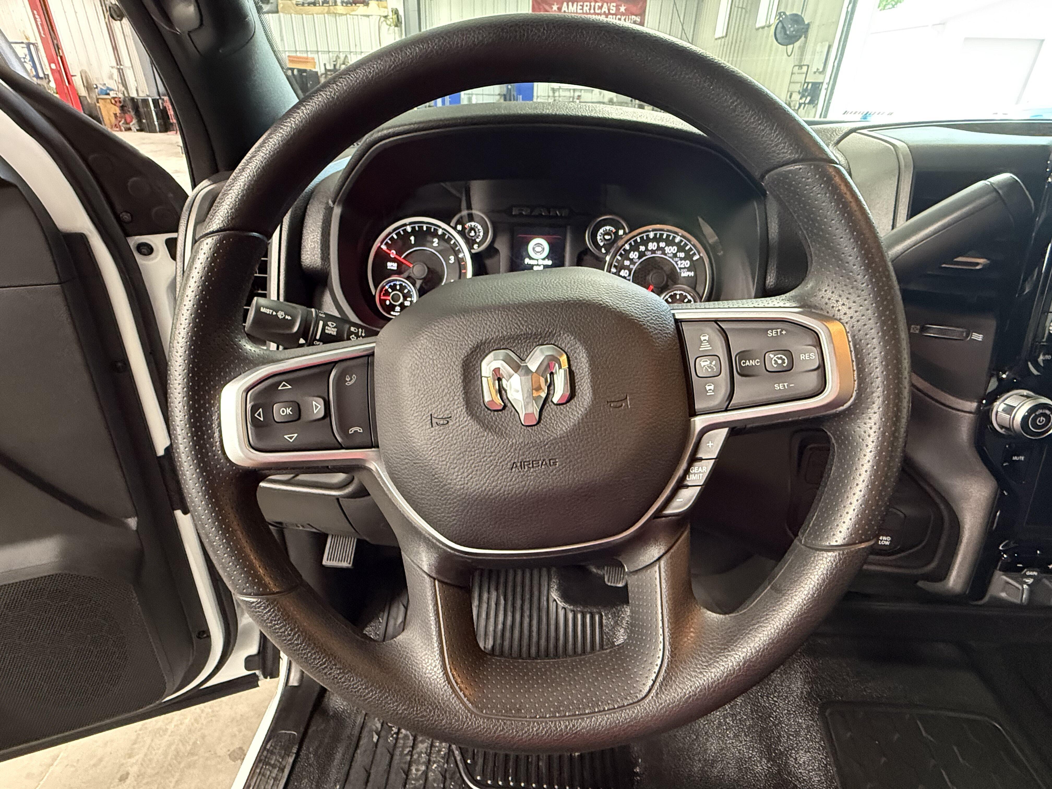 2026 RAM 3500 Chassis Tradesman - Photo 15