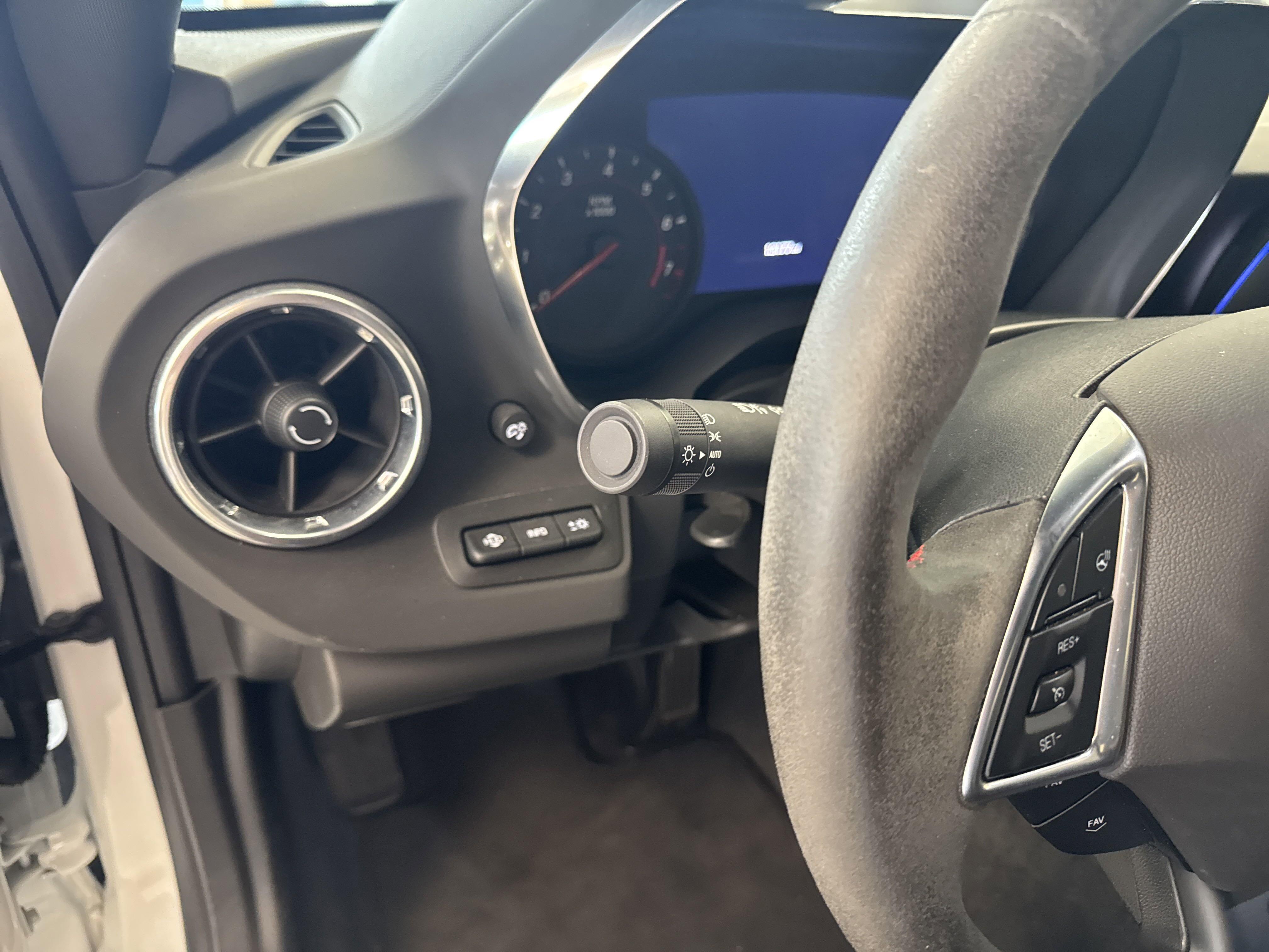 2019 Chevrolet Camaro ZL1 - Photo 11