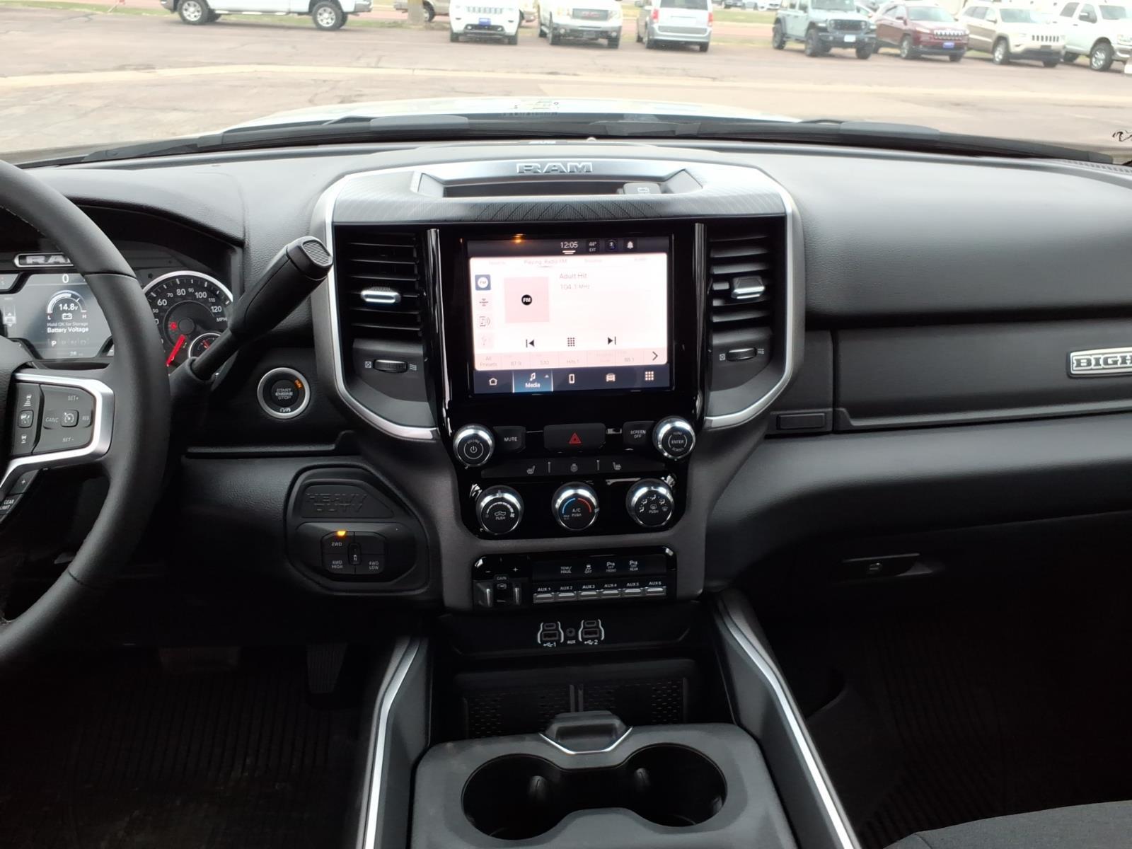 2026 RAM 2500 Big Horn - Photo 9