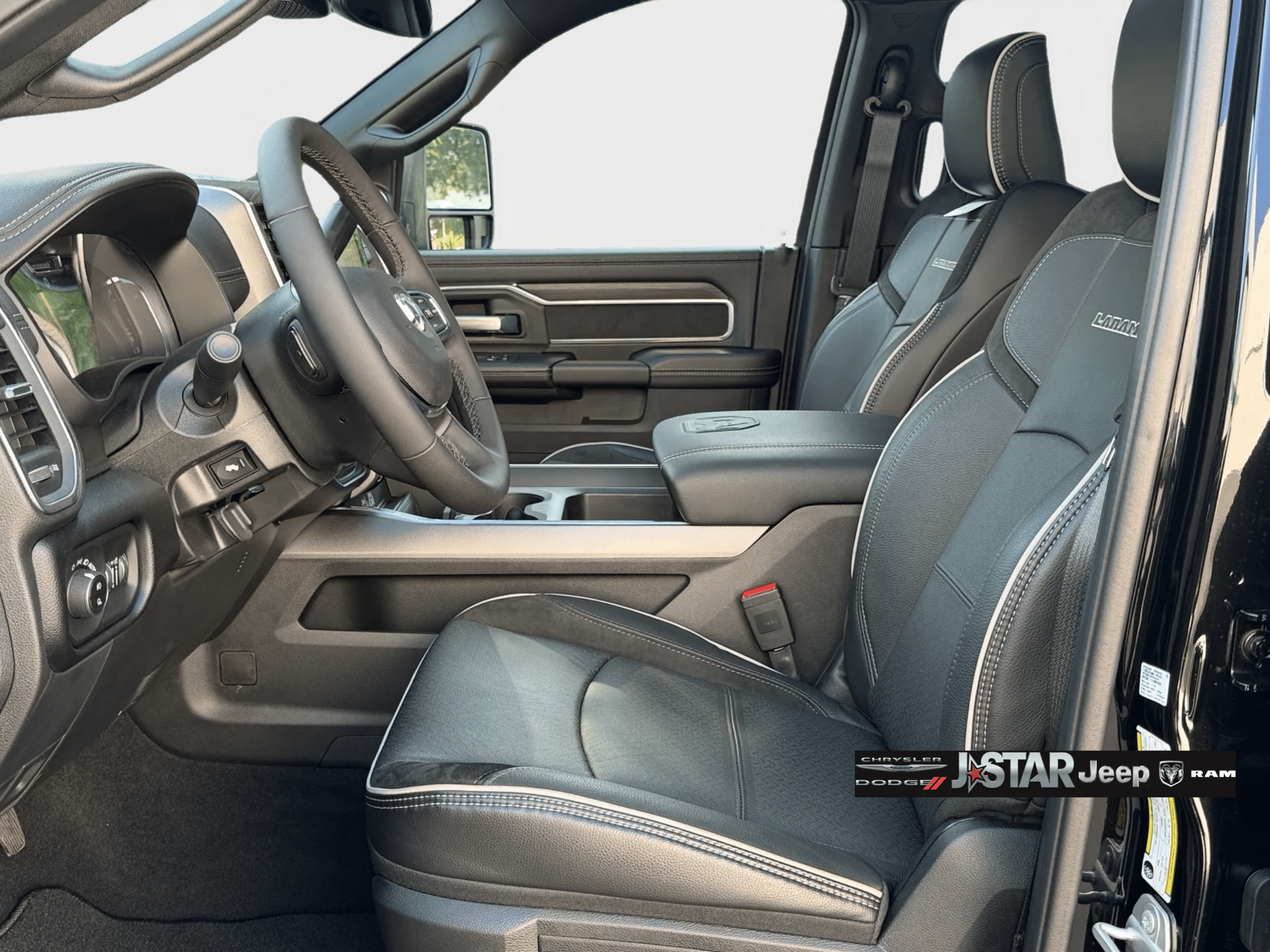 2026 RAM 2500 Laramie - Photo 10