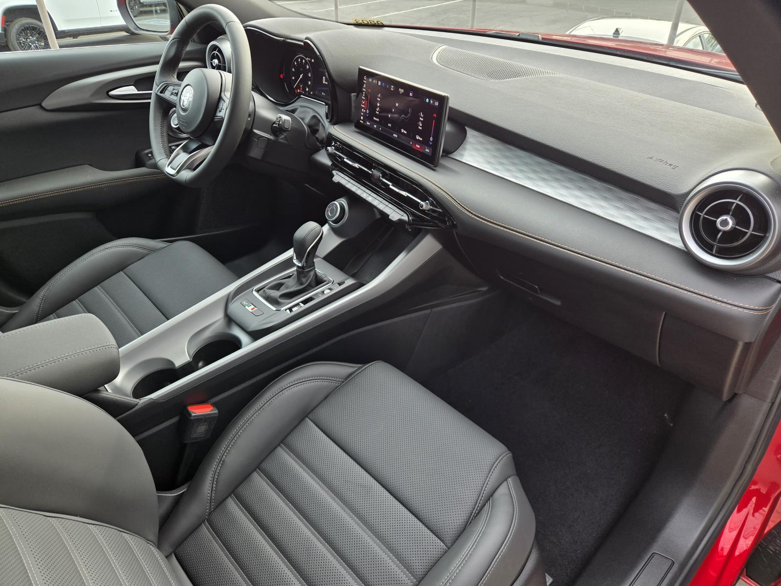 2026 Alfa Romeo Tonale Sprint - Photo 29