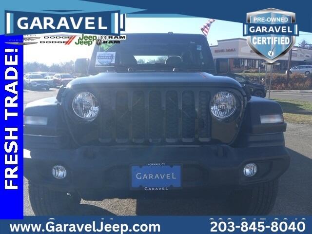 2020 Jeep Gladiator Sport's photo