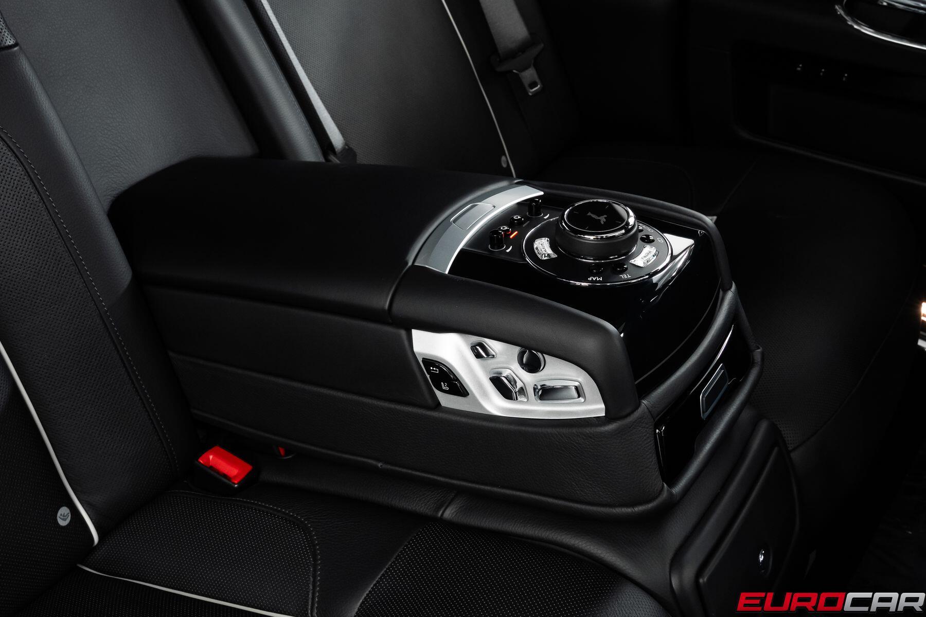 2014 Rolls-Royce Ghost *REAR THEATER * INDIVIDUAL SEAT CONFIGURATION*Image 40