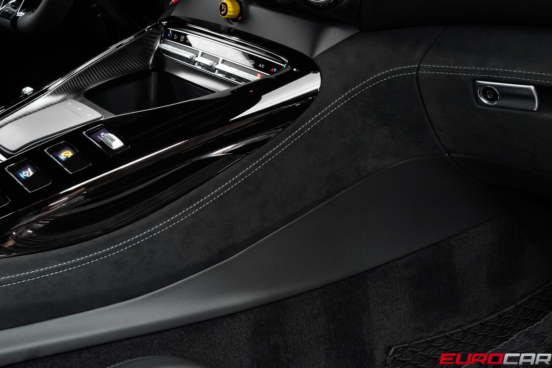 2021 Mercedes-Benz AMG GT Black Series *HUGE CARBON OPTIONS * 146 MILES*Image 48