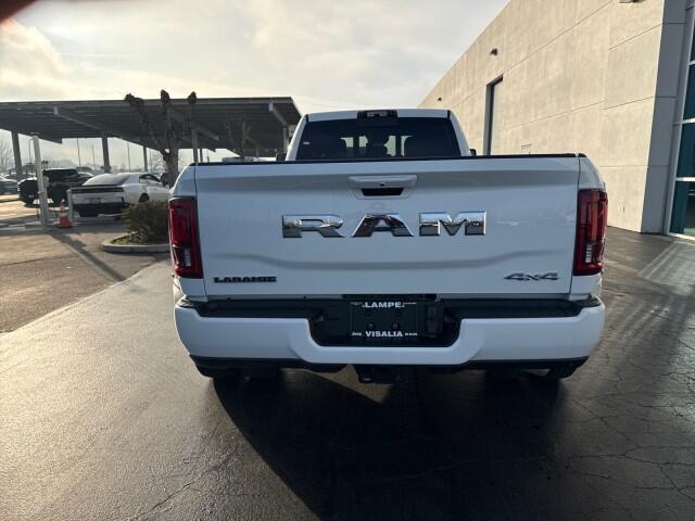 2026 RAM 3500 Laramie - Photo 7