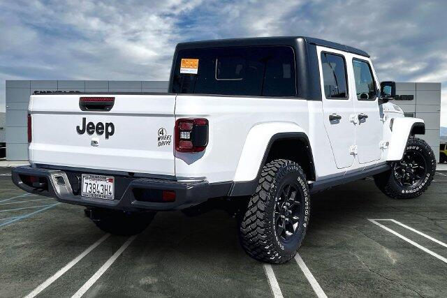 2025 Jeep Gladiator Willys - Photo 12