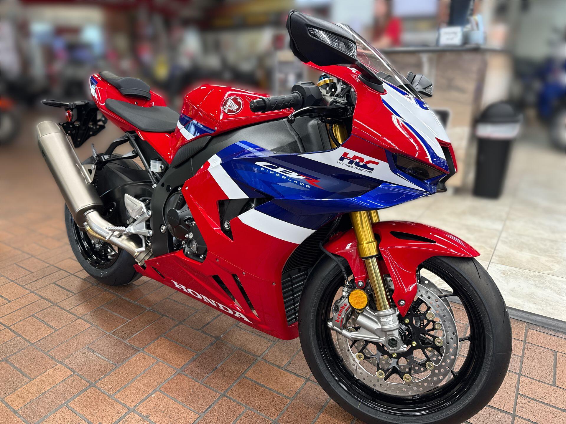 2026 Honda CBR1000RR-R FIREBLADE SP