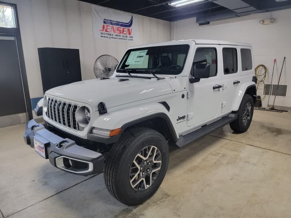 2025 Jeep Wrangler 4-Door Sahara's photo