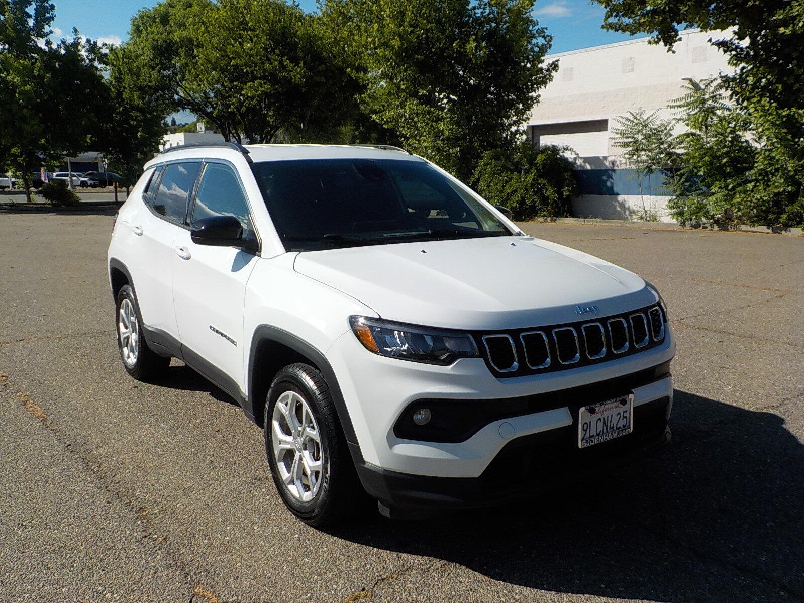 Used 2024 Jeep Compass Latitude with VIN 3C4NJDBNXRT110654 for sale in Redding, CA