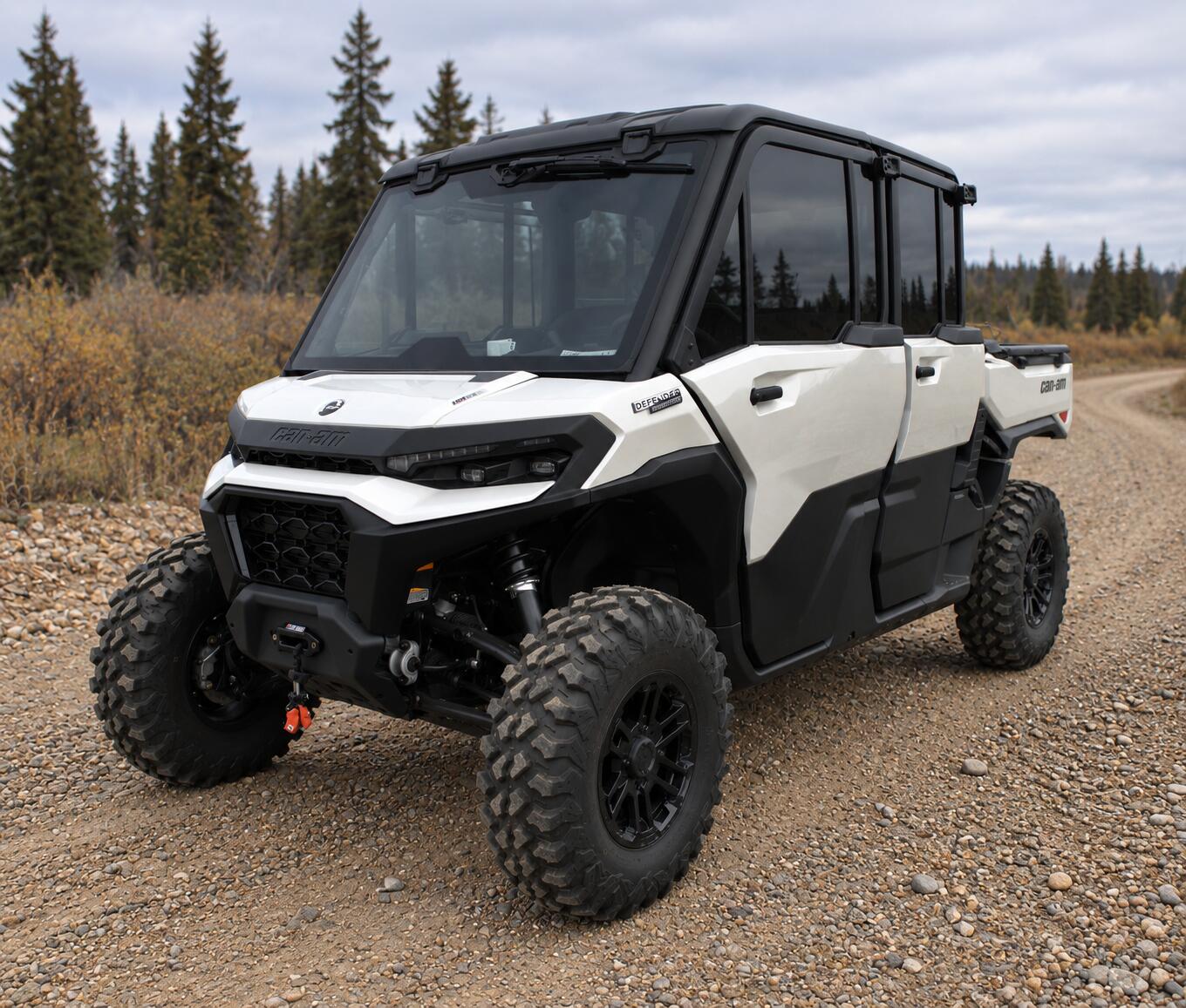 2027 Can-Am DEF MAX XU LTD CAB HD11