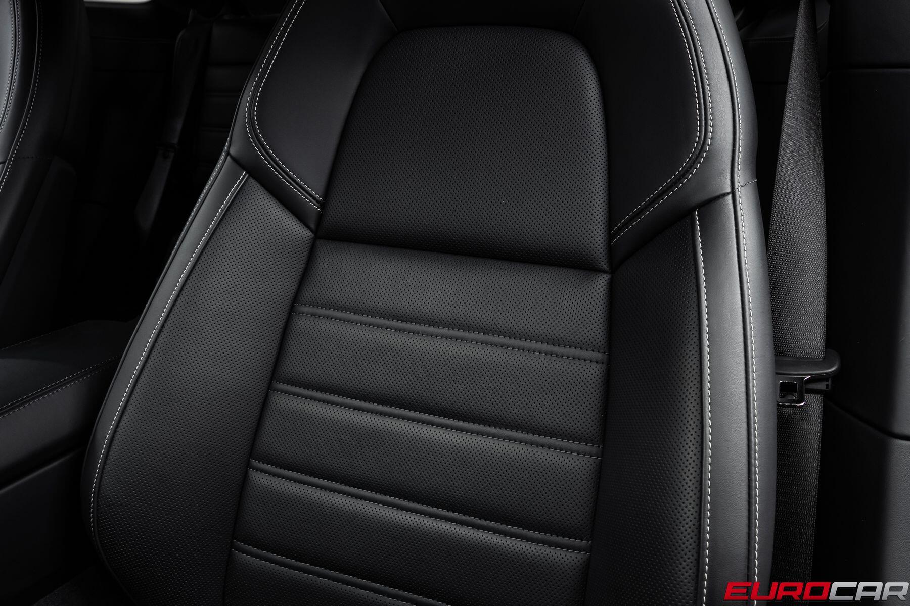 2024 Porsche 911 Turbo *POWER SPORT SEATS * CARBON FIBER ROOF*Image 42