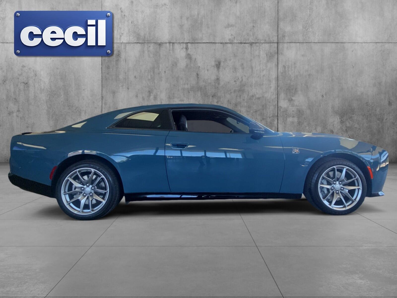 2027 Dodge Charger Scat Pack Plus - Photo 6