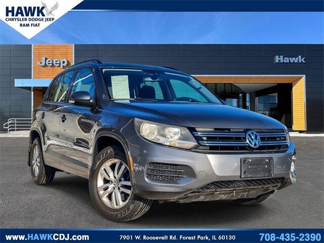 2016 Volkswagen Tiguan S's photo