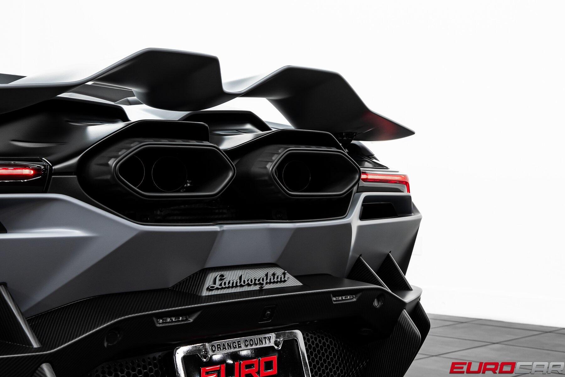 Used 2024 Lamborghini Revuelto *HUGE CARBON OPTIONS * FACTORY MATTE PAINT*Image 28