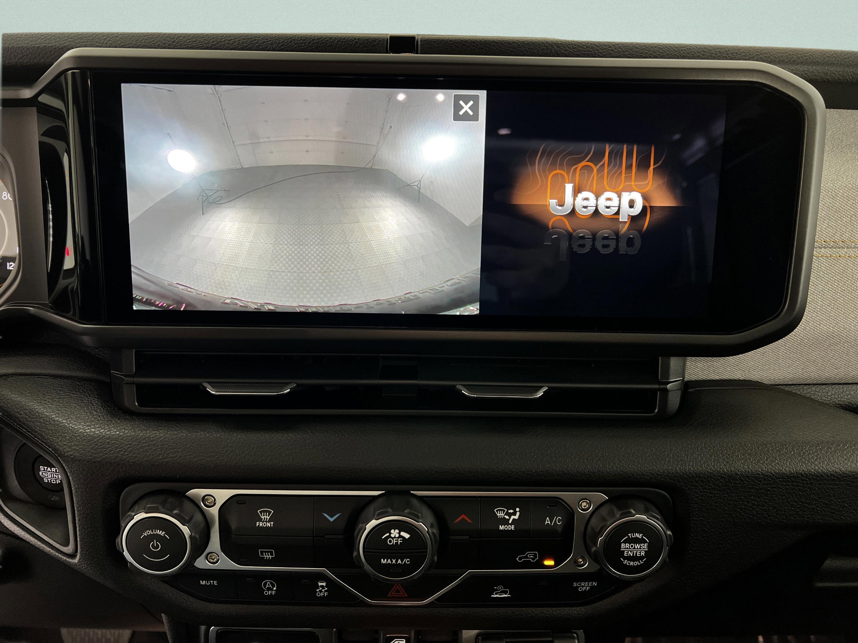 2026 Jeep Wrangler 4-Door Willys - Photo 19