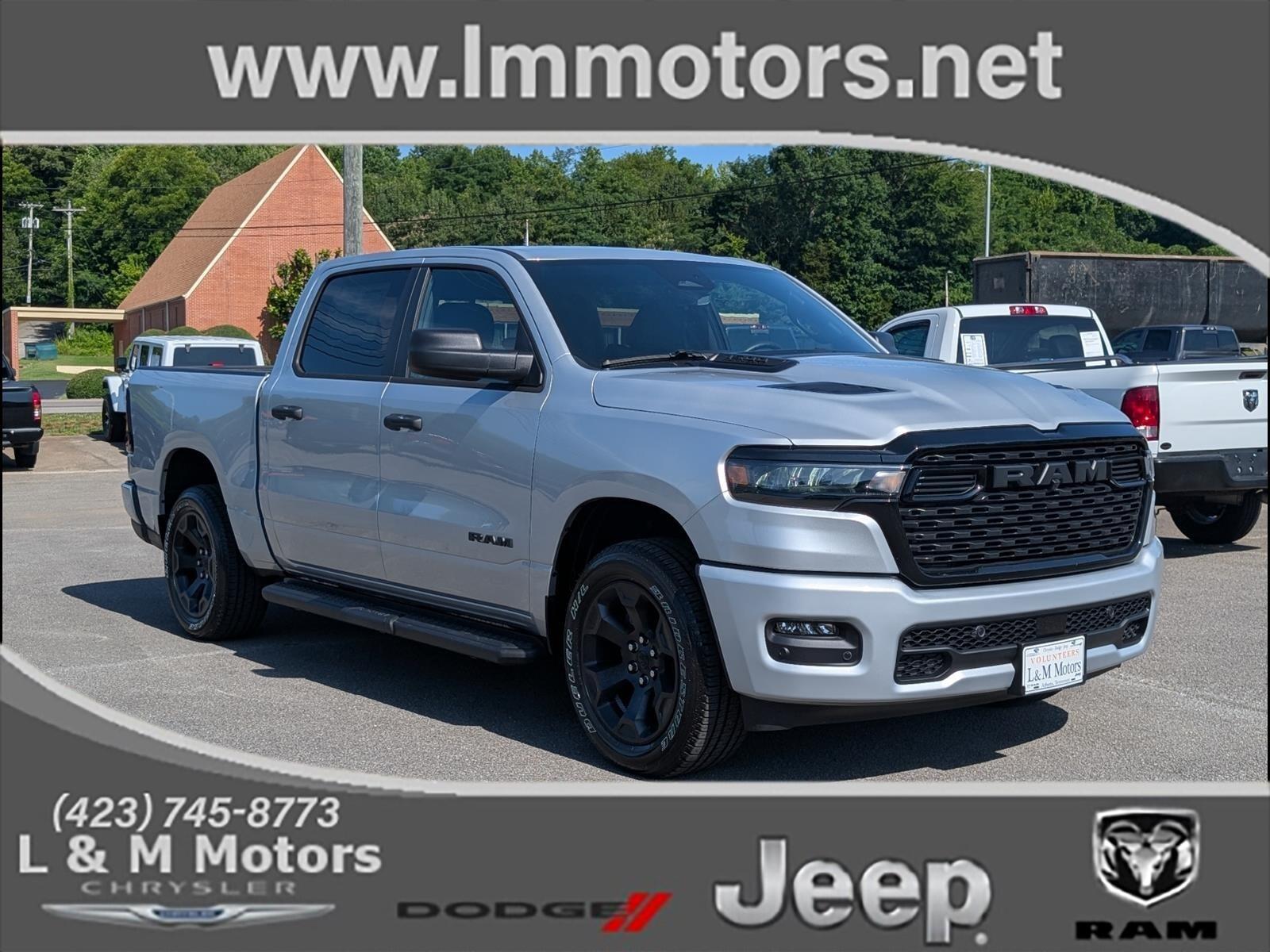 2026 RAM 1500 Express 4x4 Crew Cab 5'7's photo