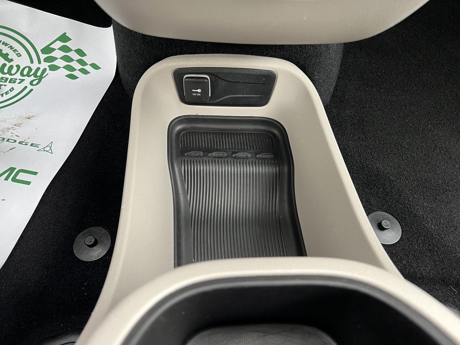 2024 Chrysler Pacifica Touring L - Photo 25