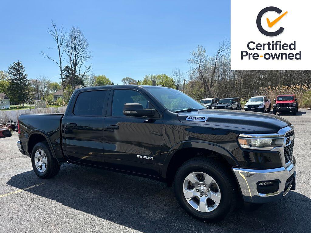 2025 RAM 1500 Big Horn/Lone Star 4x4 Crew Cab 5'7's photo